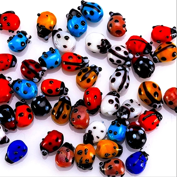 Glass lampwork ladybug 🐞 bead handmade stretch bracelet. - Picture 7 of 8